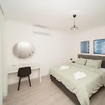 Bodrum Center 2 Bedroom Calm Modern Upstairs Flat - Yeni Duenya Bodrum