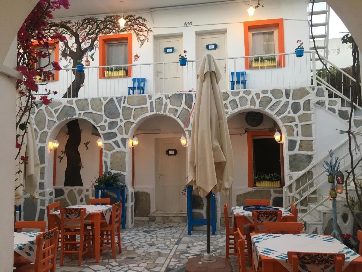 Sade Otel *