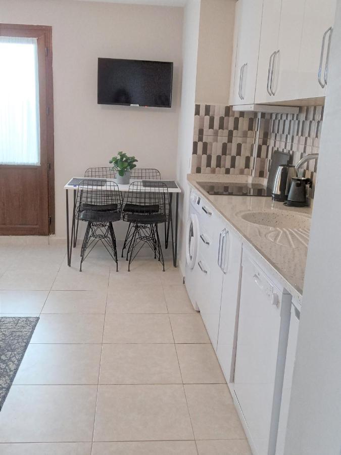 Apartment Dolphin Residences - Begonya 2 *