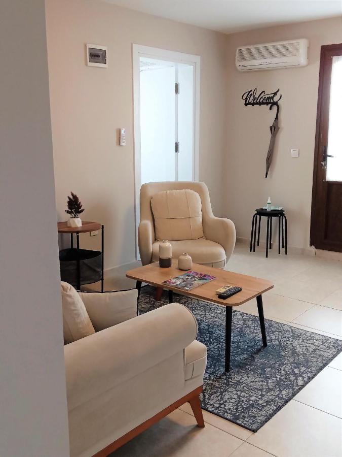 Apartment Dolphin Residences - Begonya 2 *