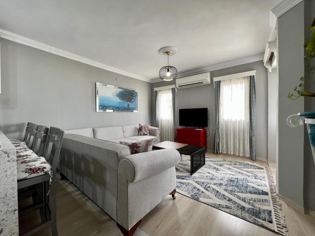 Apartment Refreshing House Close To The With A Sea View And Balcony In