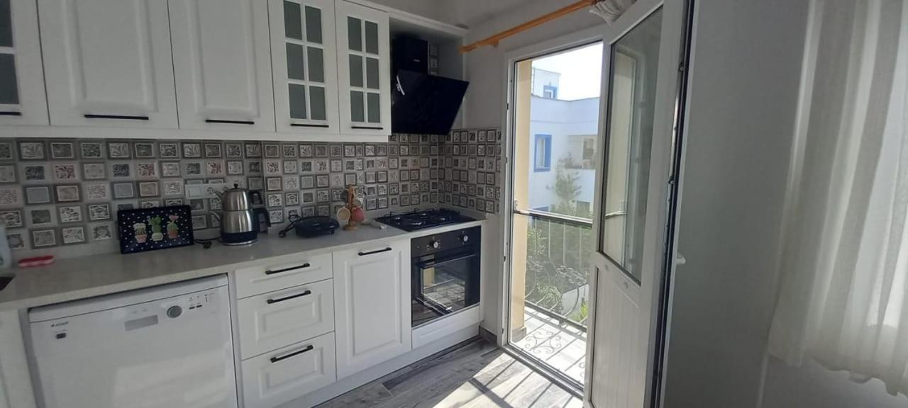 Apartment Rahat Ev *