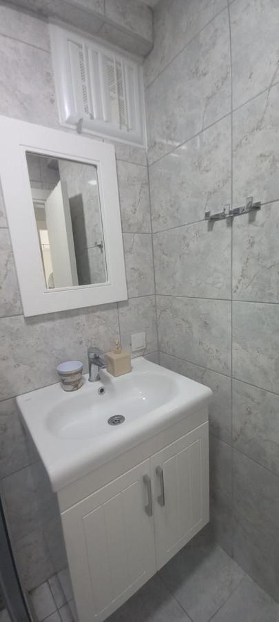 Apartment Rahat Ev *