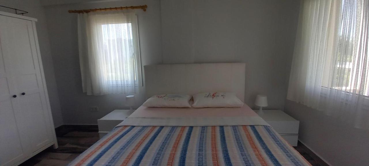 Apartment Rahat Ev *