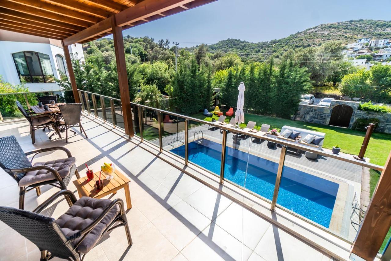 Contemporary Luxury In Yalikavak Center Villa