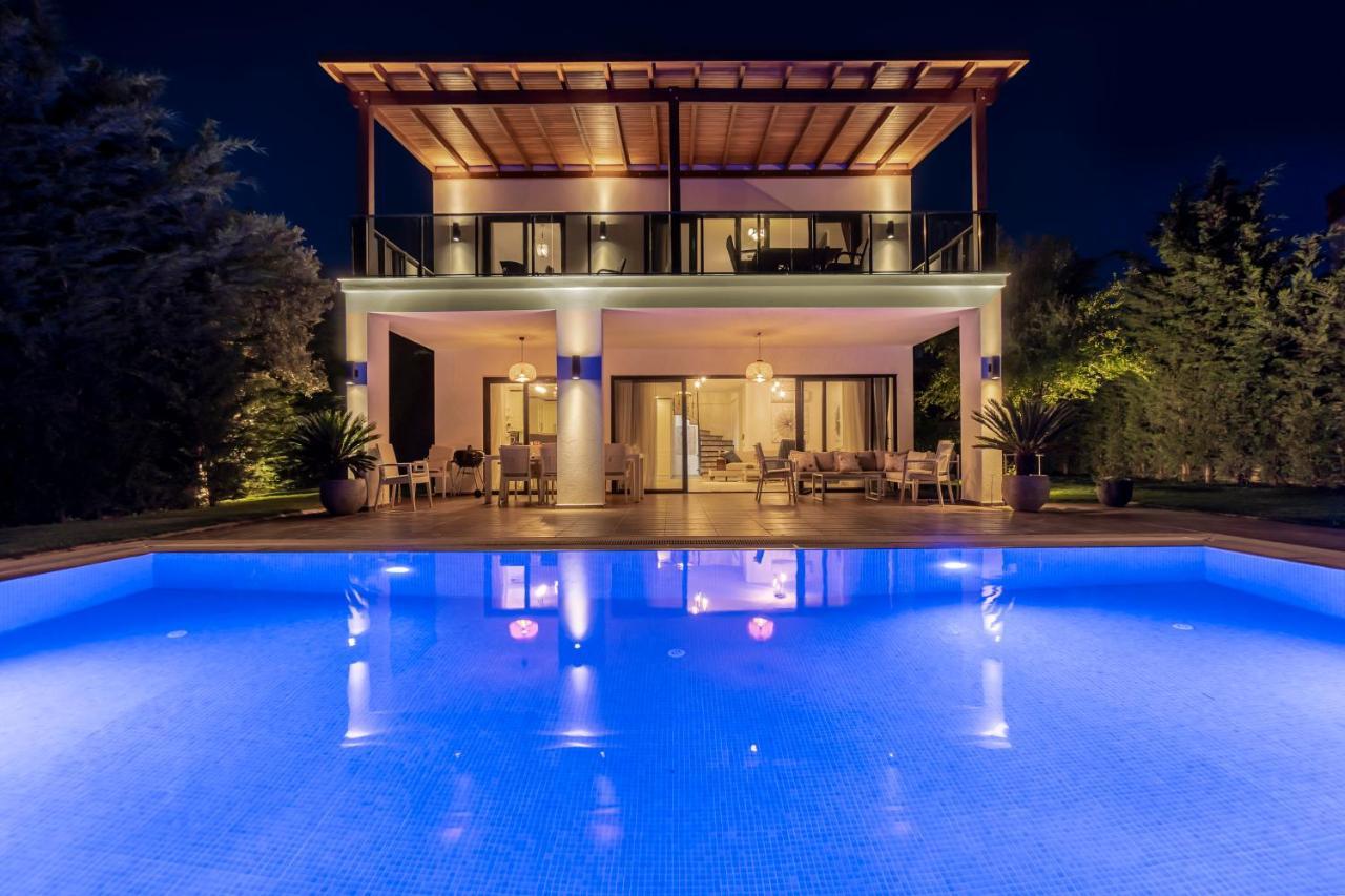 Contemporary Luxury In Yalikavak Center Villa *