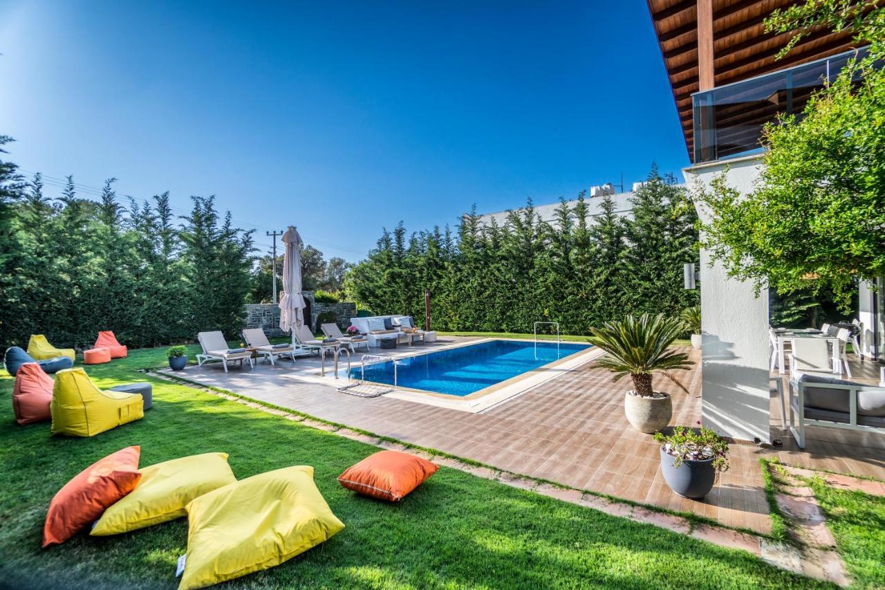 Contemporary Luxury In Yalikavak Center Villa