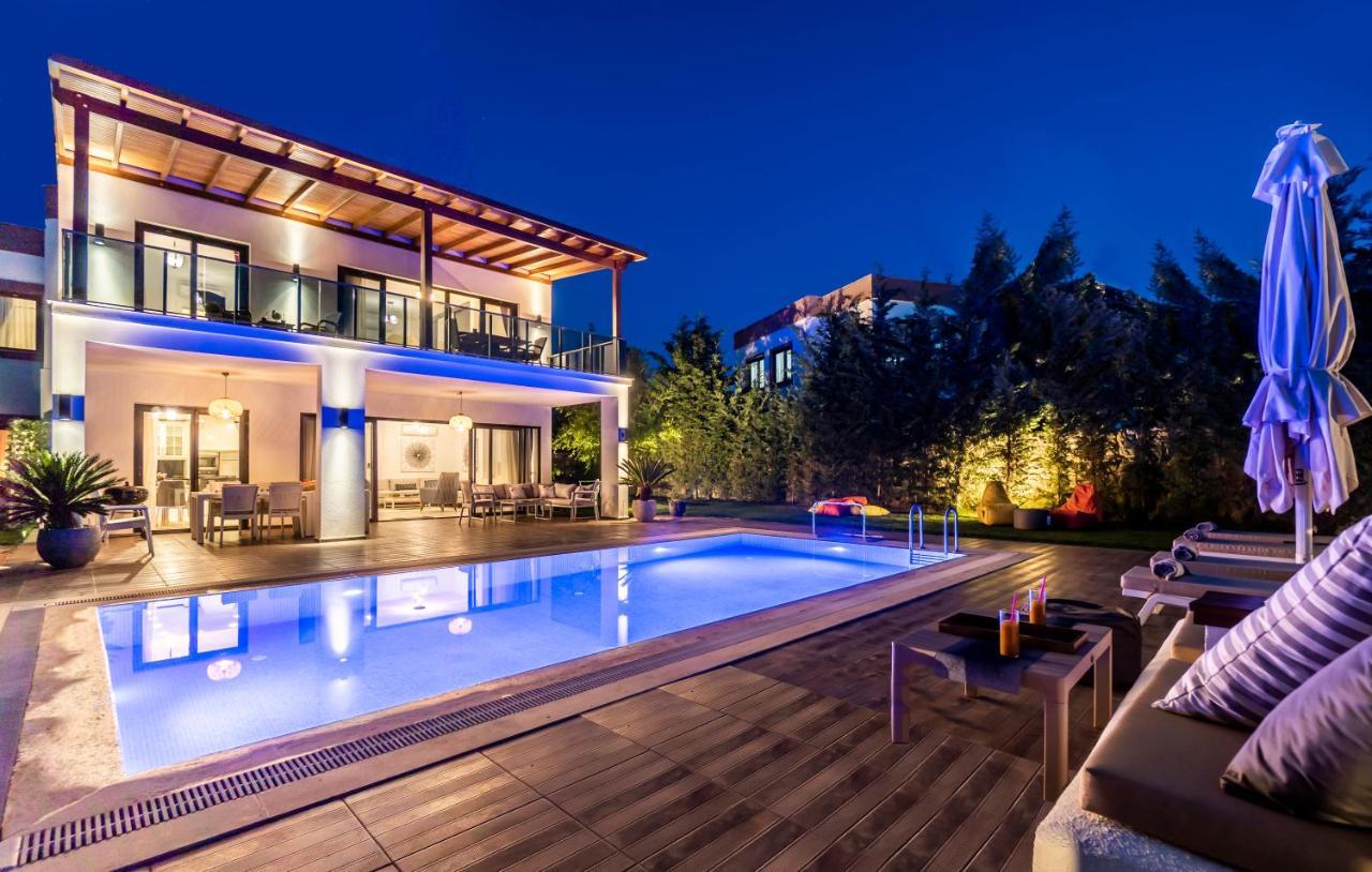 Villa Contemporary Luxury In Yalikavak Center Bodrum