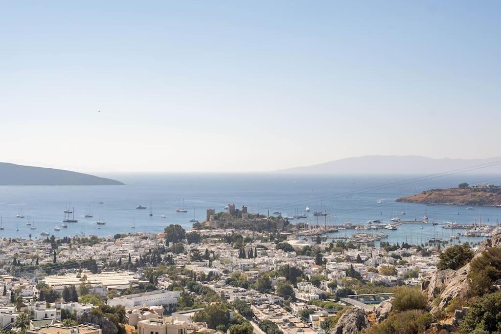 Burcu Residence, Magnificent Sea View, Cozy, Free Otopark, Free Wifi * Bodrum