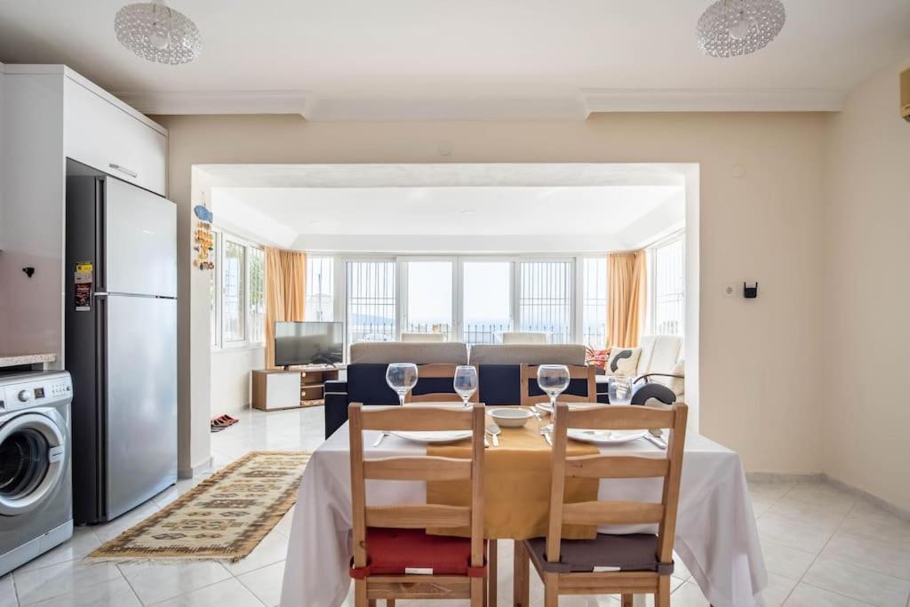 Burcu Residence, Magnificent Sea View, Cozy, Free Otopark, Free Wifi *