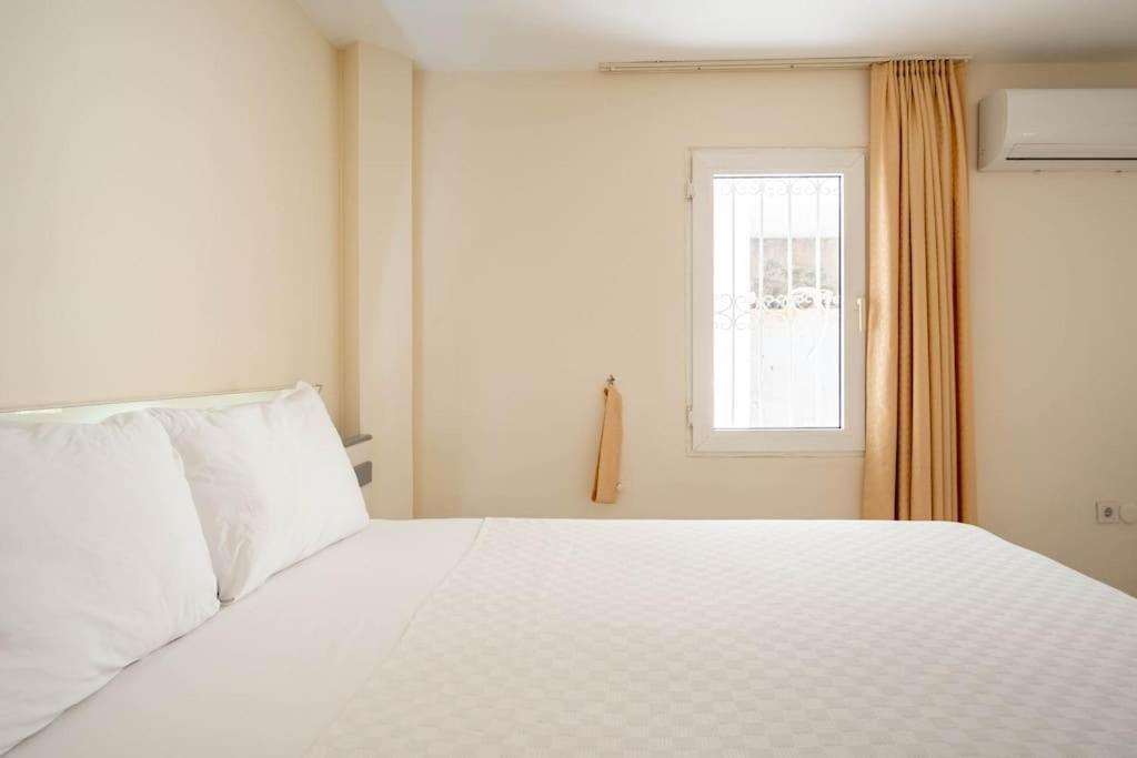 Burcu Residence, Magnificent Sea View, Cozy, Free Otopark, Free Wifi * Bodrum