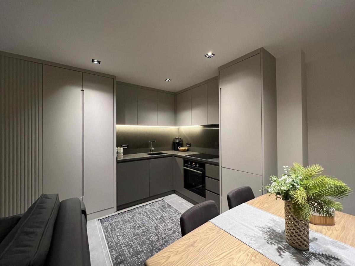 The Pearl Apartment