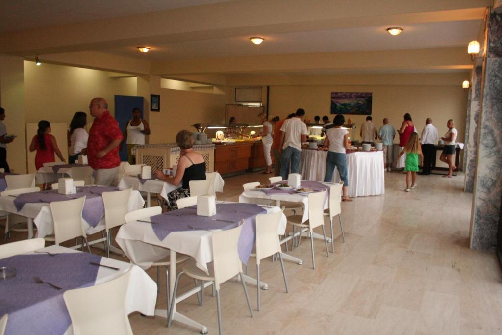 Peda Gumbet Holiday Beach 3*