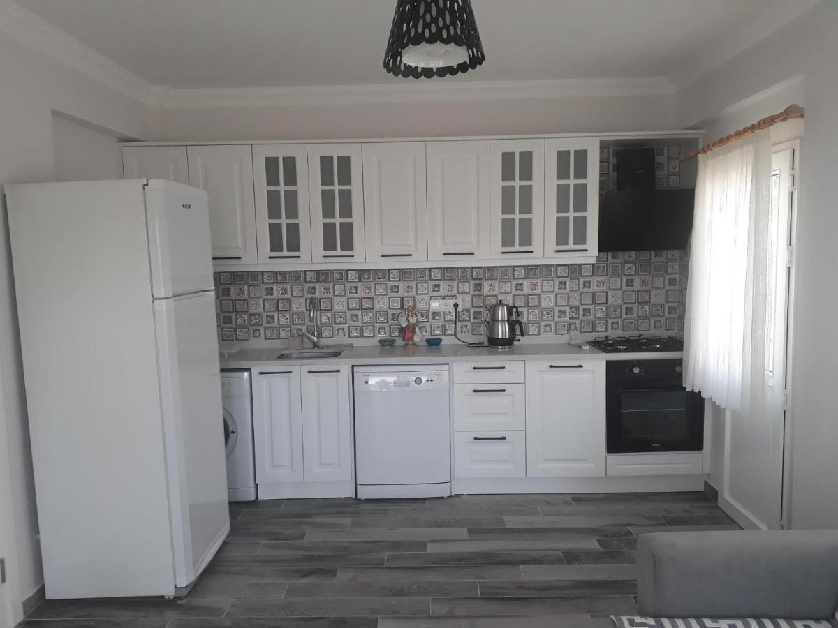 Apartment Rahat Ev *