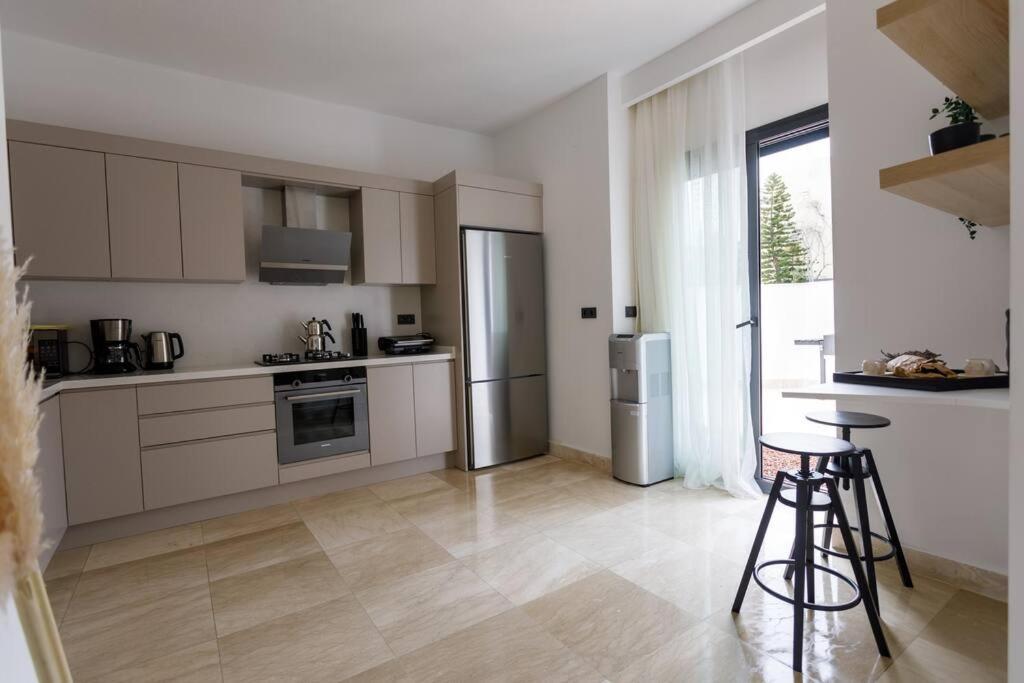 Villa Luxury New With 4 Bedrooms And Private Pool
