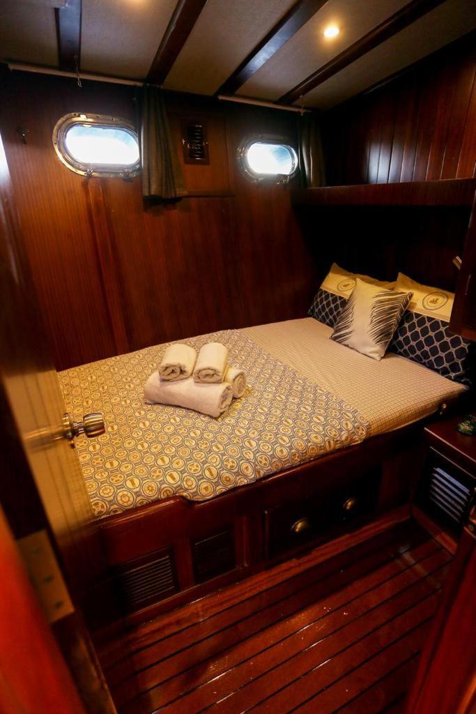 Luxury Boat In Marina Tekne Bodrum