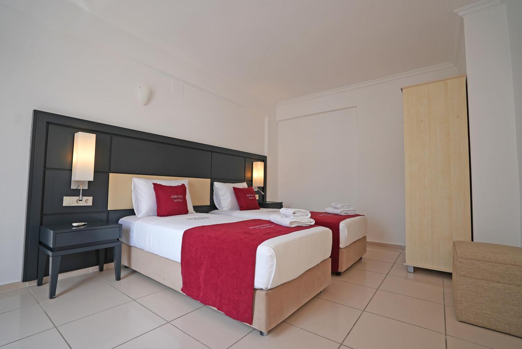 Oemer Aybak Hotel