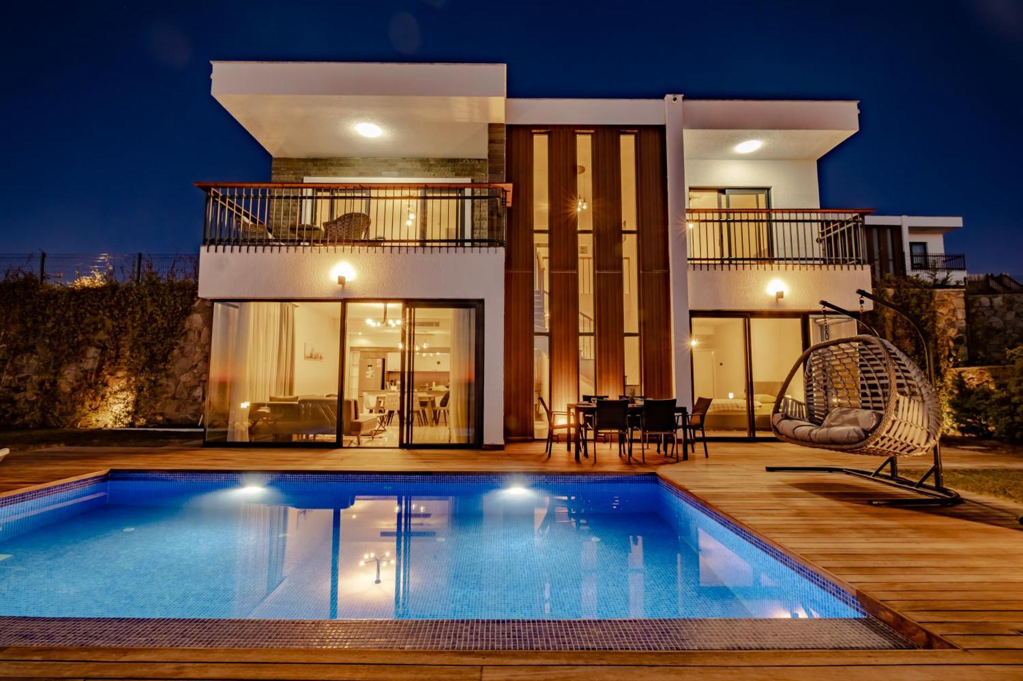 Farilya By Important Group Travel Villa