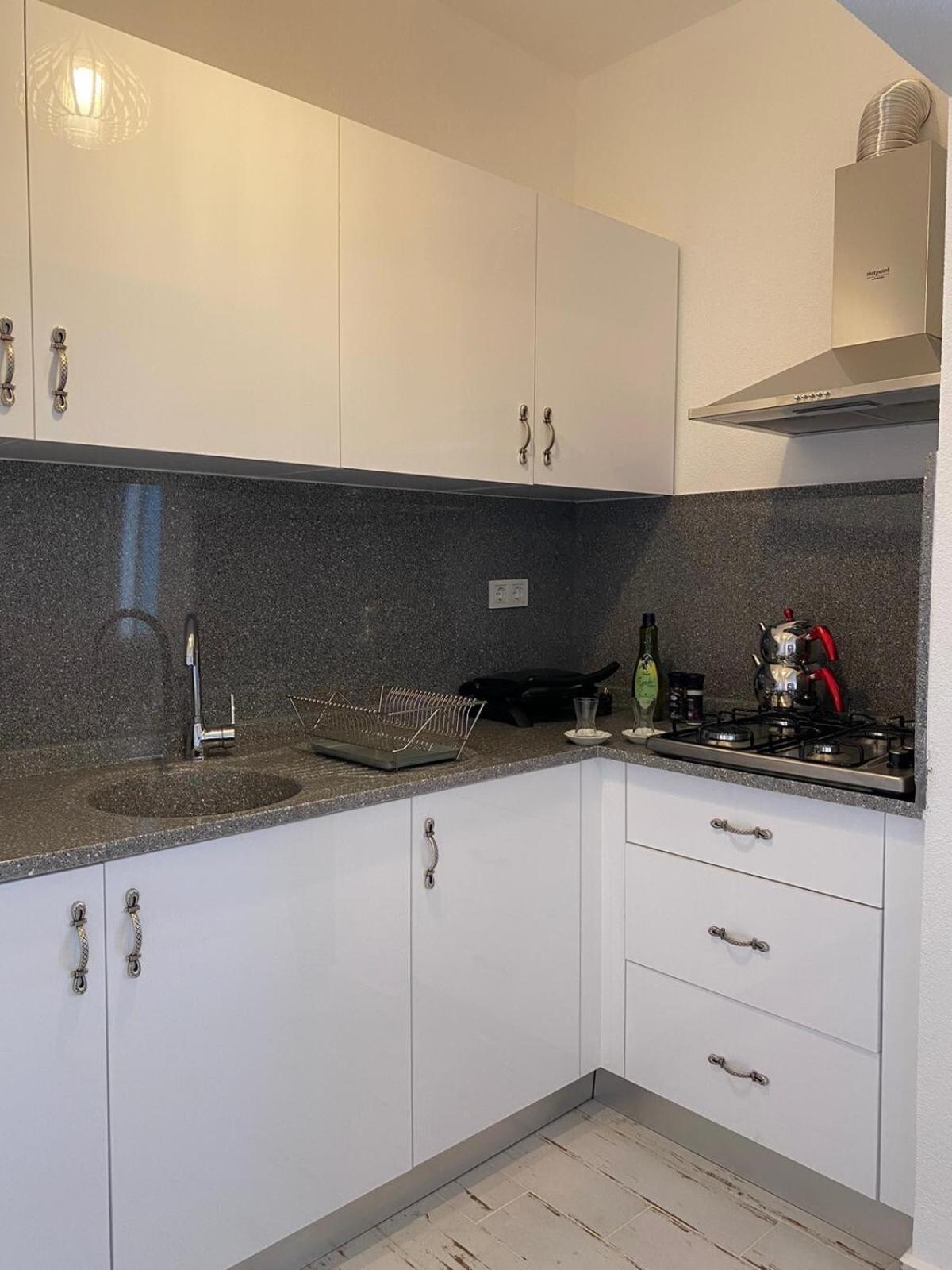 Apartment Merkezde Denize 50 Adim B