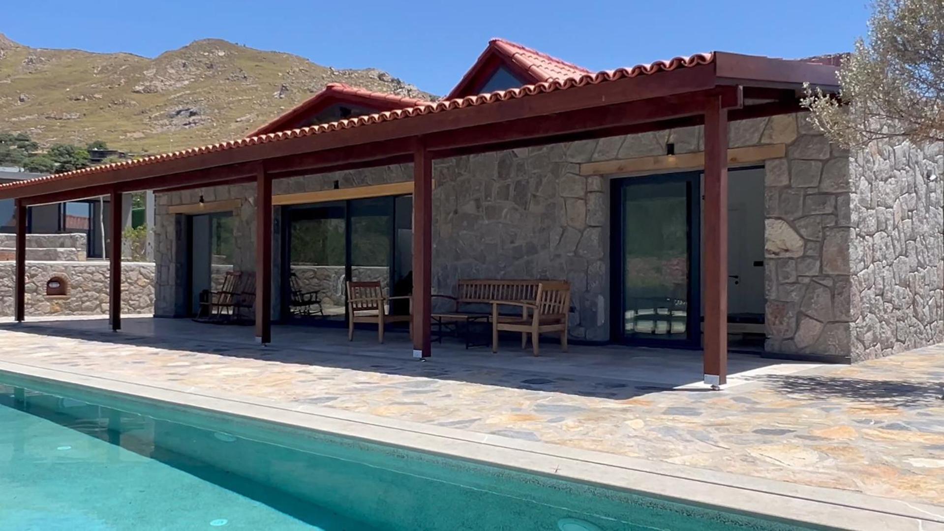 Villa Guemuesluek Uemit
