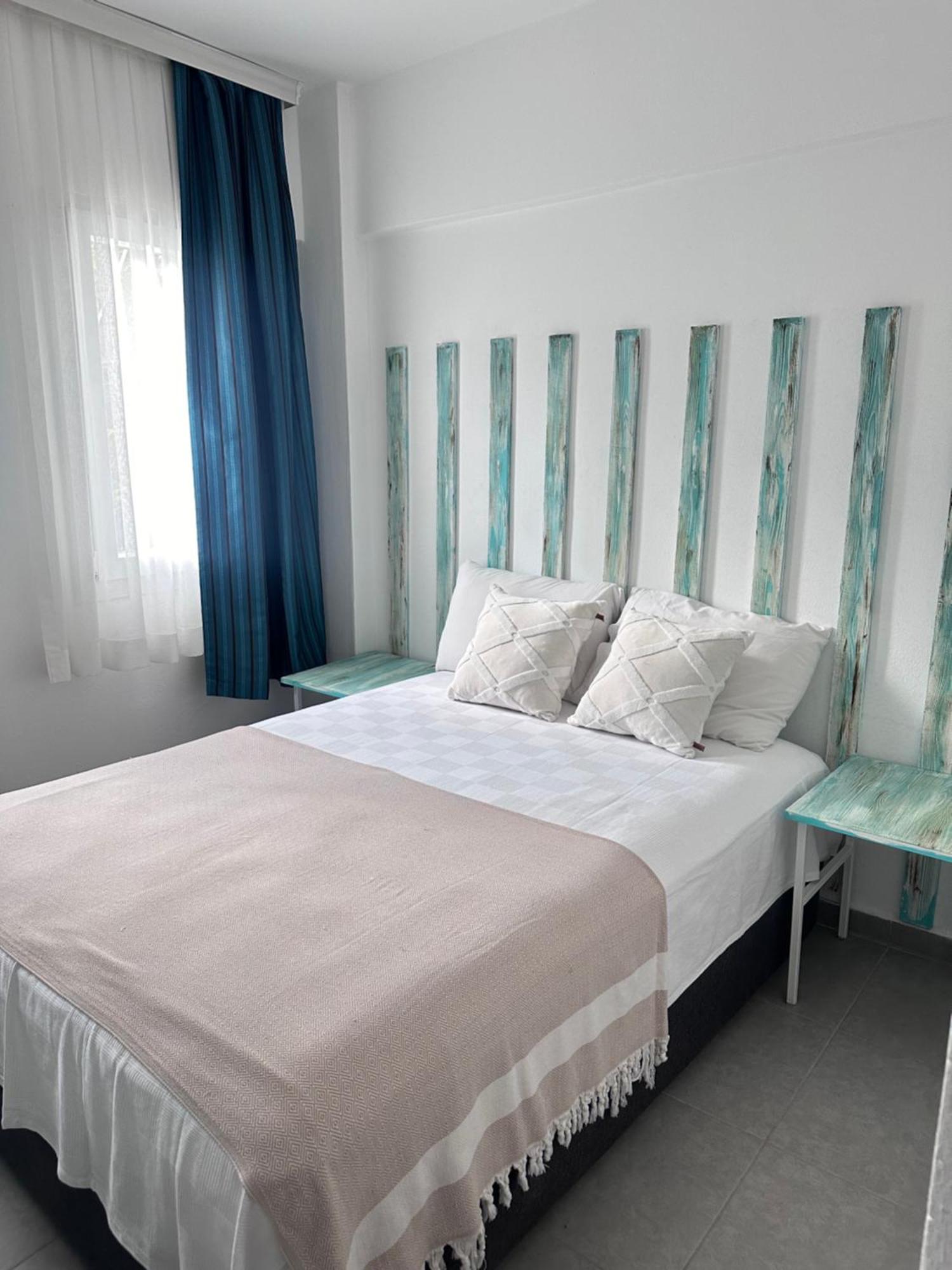 Umayra Hotel