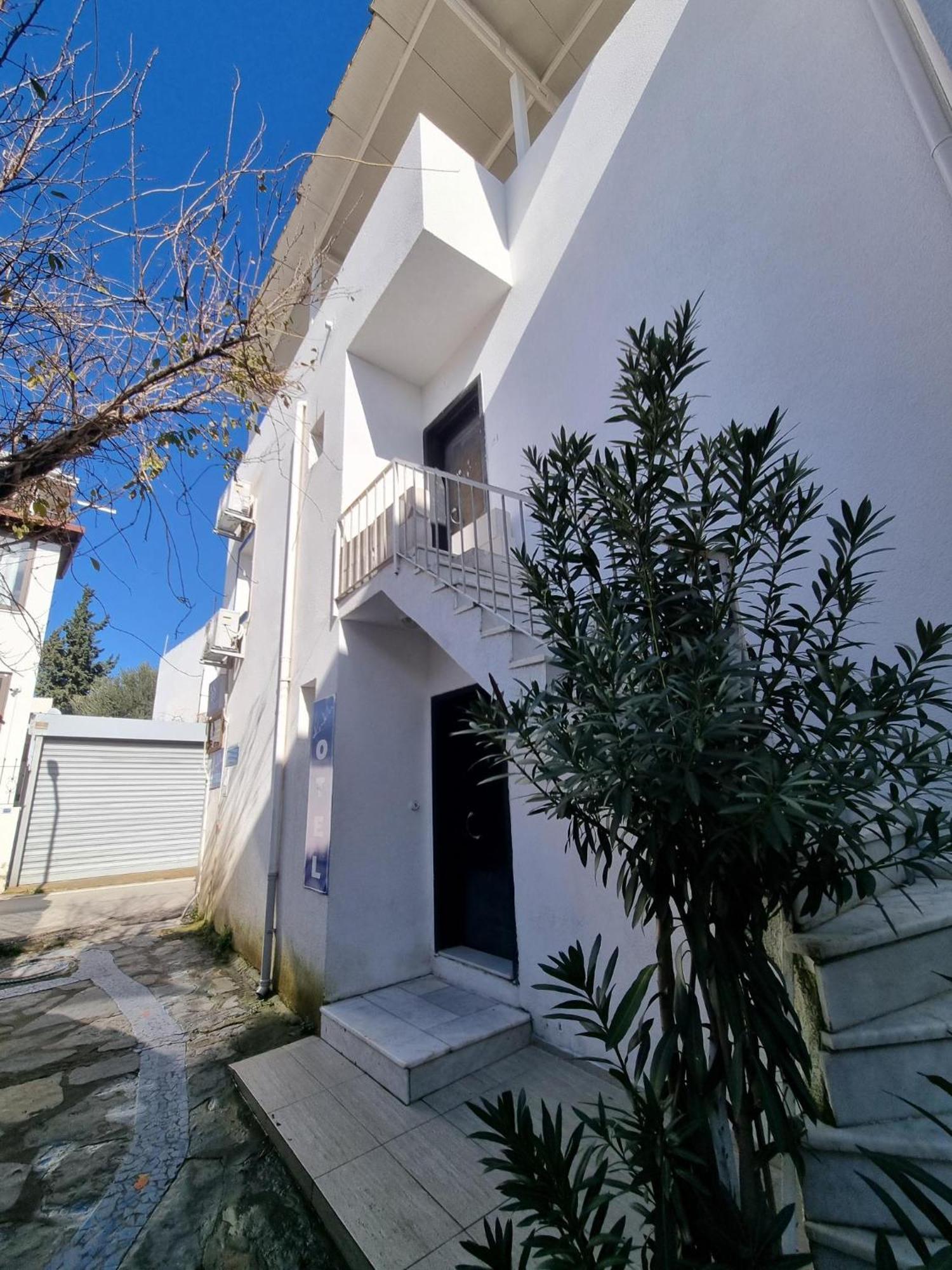 Hotel Kardelen *