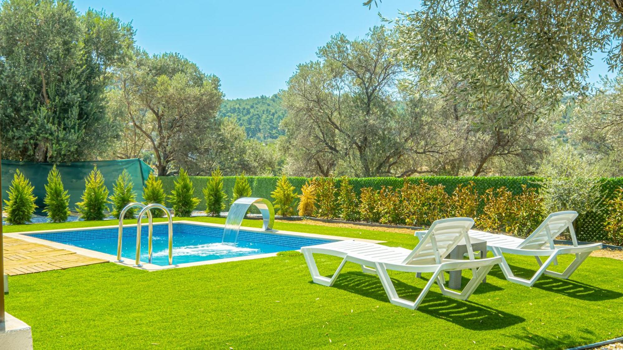 Lena Private Pool Villa