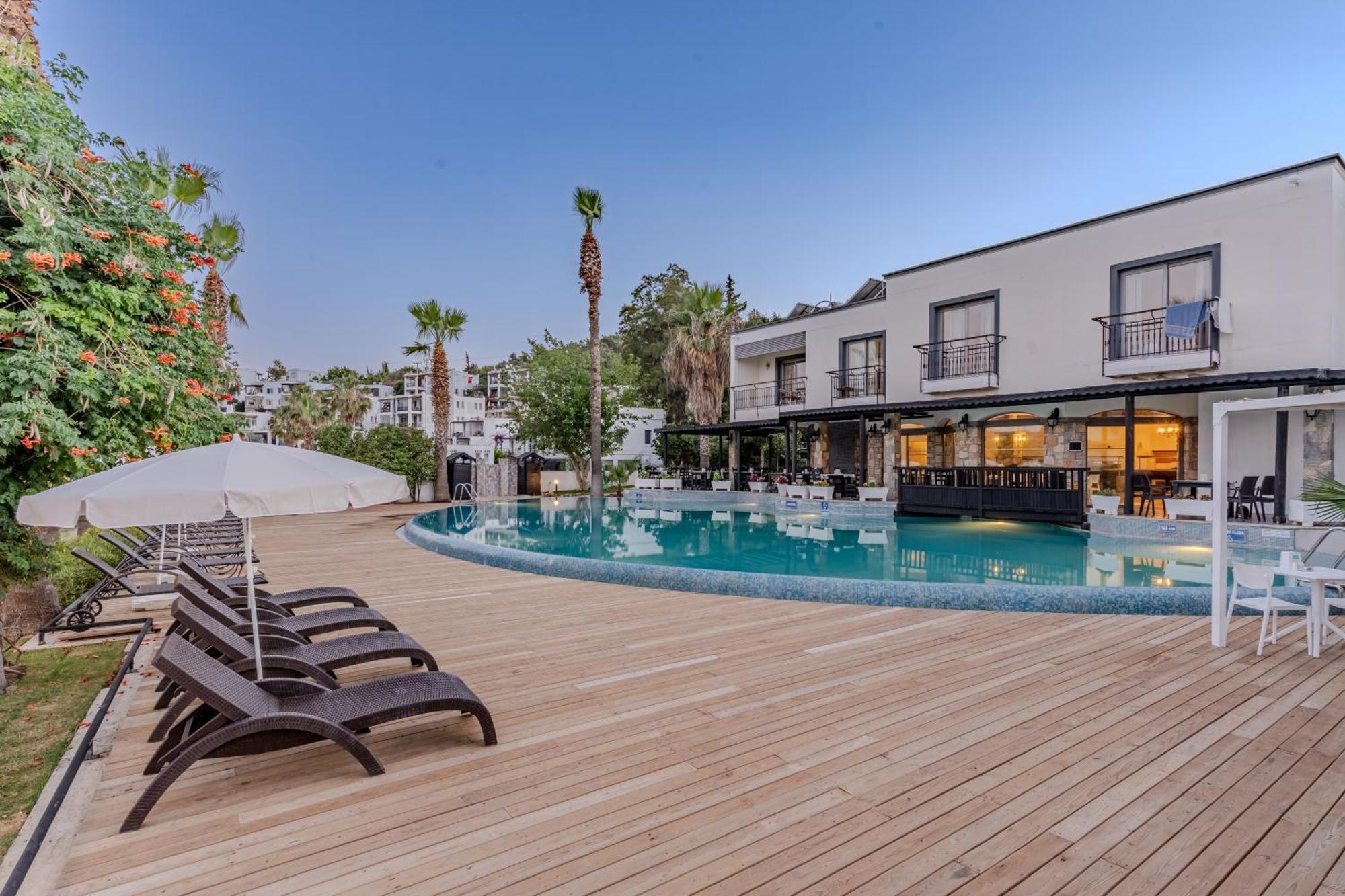 Hotel Amilla 4*