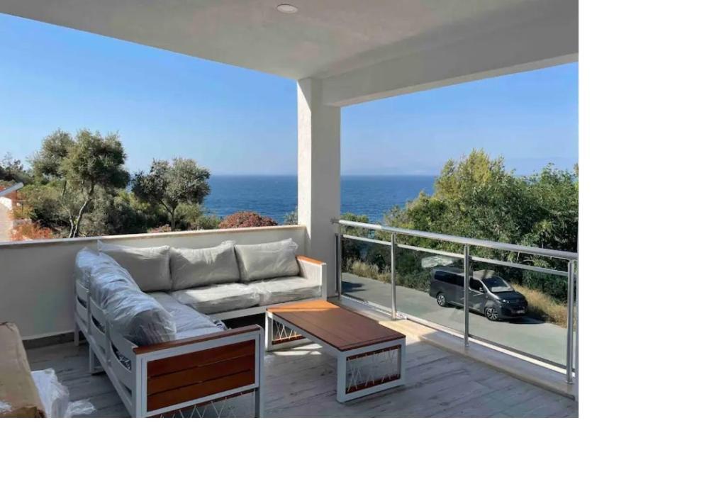 Villa At Gundogan Seafront With Private *
