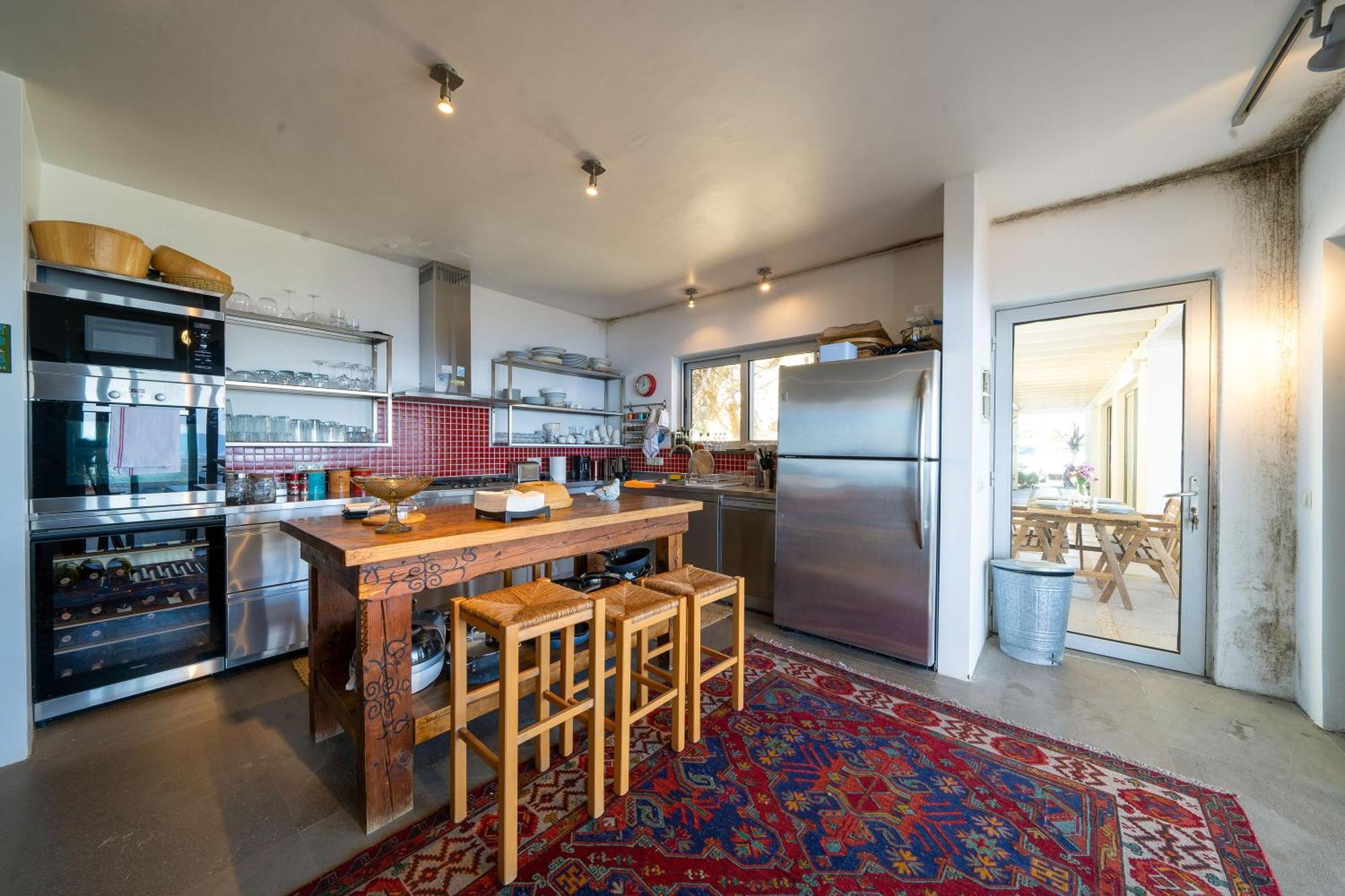 Stunning Sea View & Private Garden In