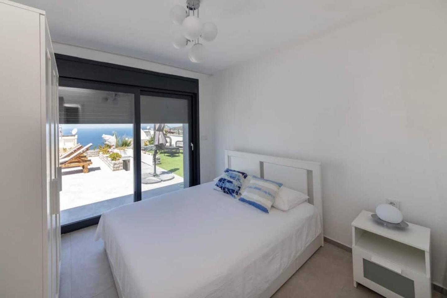 3br-villa With Private Pool, Bbq, Sea View-bodrum Yalikavak Villa