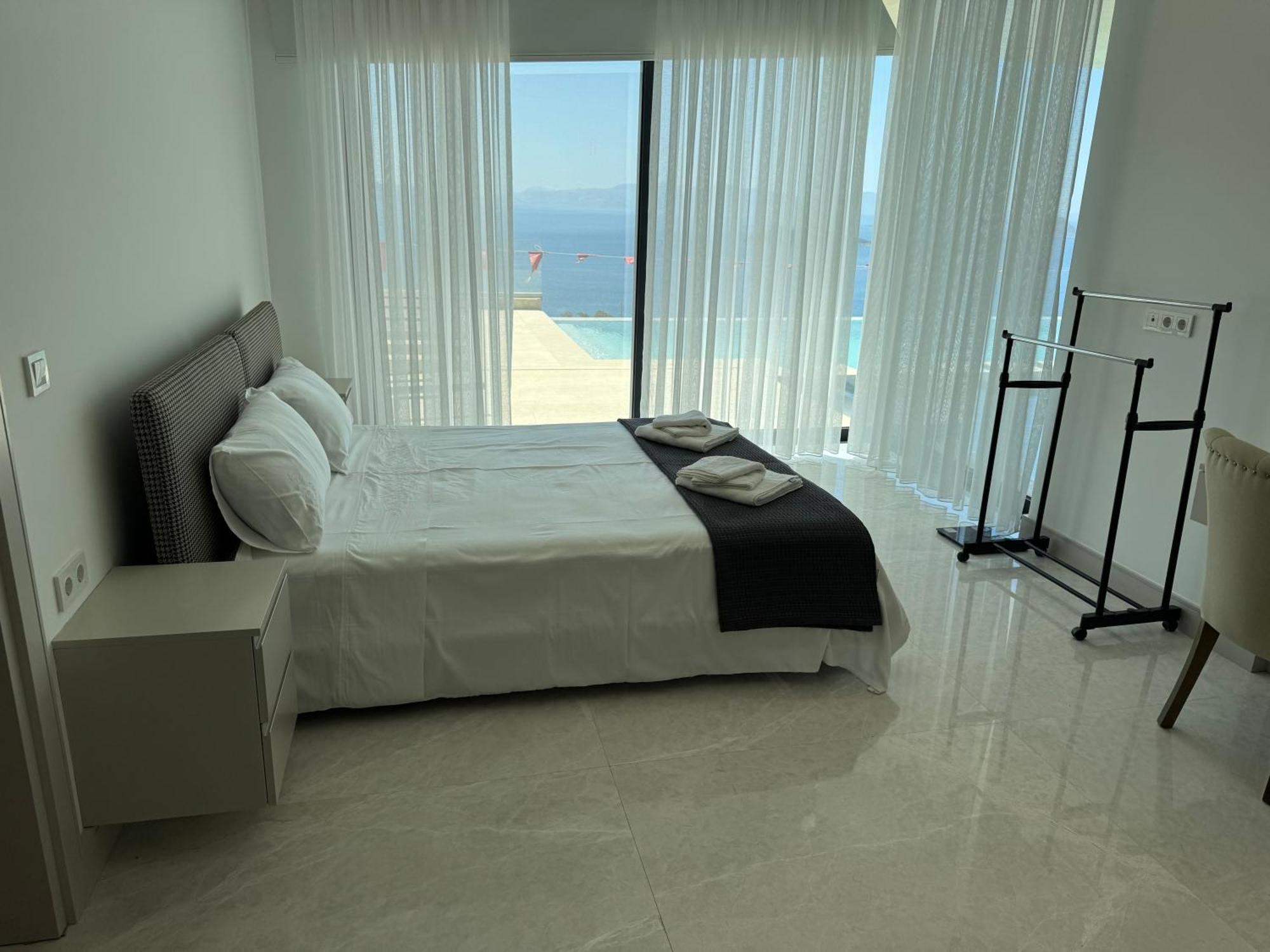 Lodos Villa