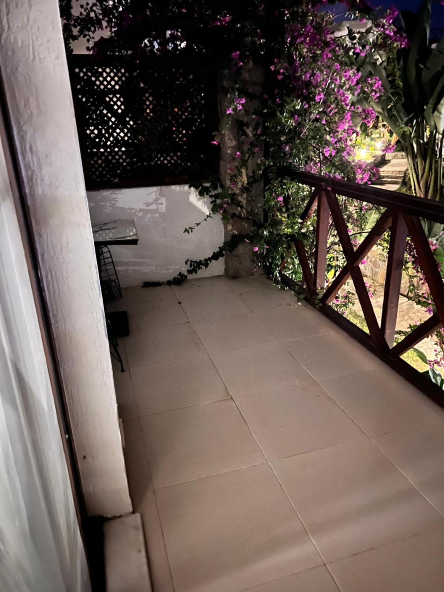 Umayra Boutique Hotel *