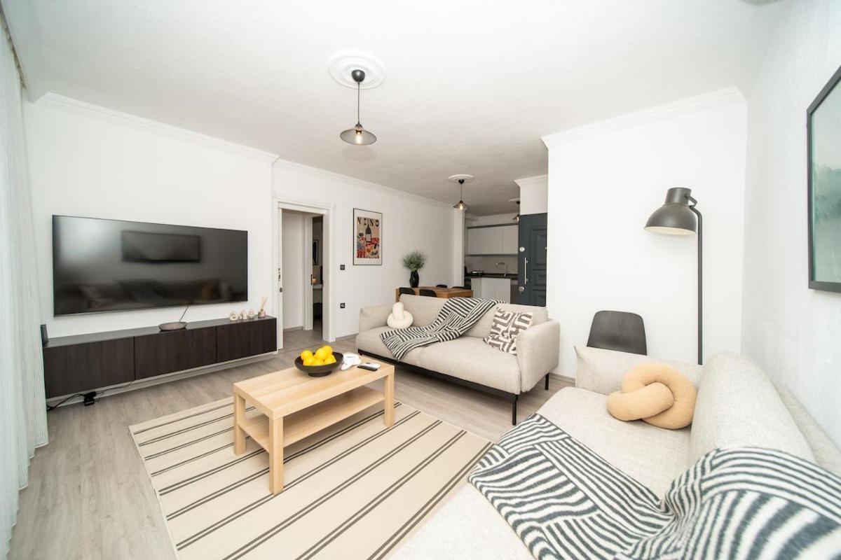 Apartment Bodrum Center 2 Bedroom Calm Modern Upstairs Flat - Yeni Duenya Bodrum *