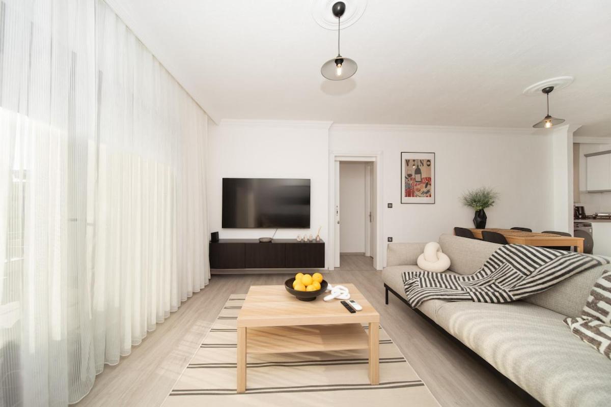 Apartment Bodrum Center 2 Bedroom Calm Modern Upstairs Flat - Yeni Duenya Bodrum Bodrum