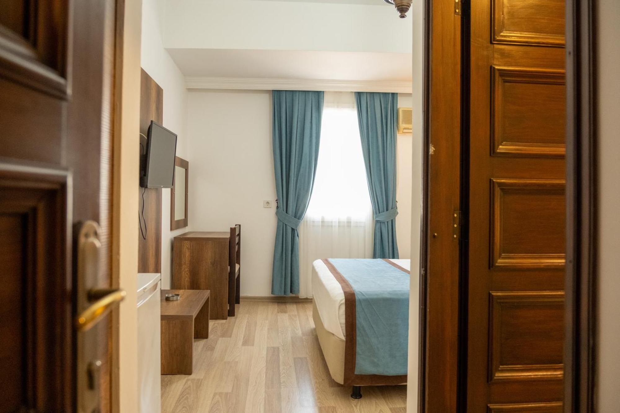 Dinc Bed & Breakfast 3*