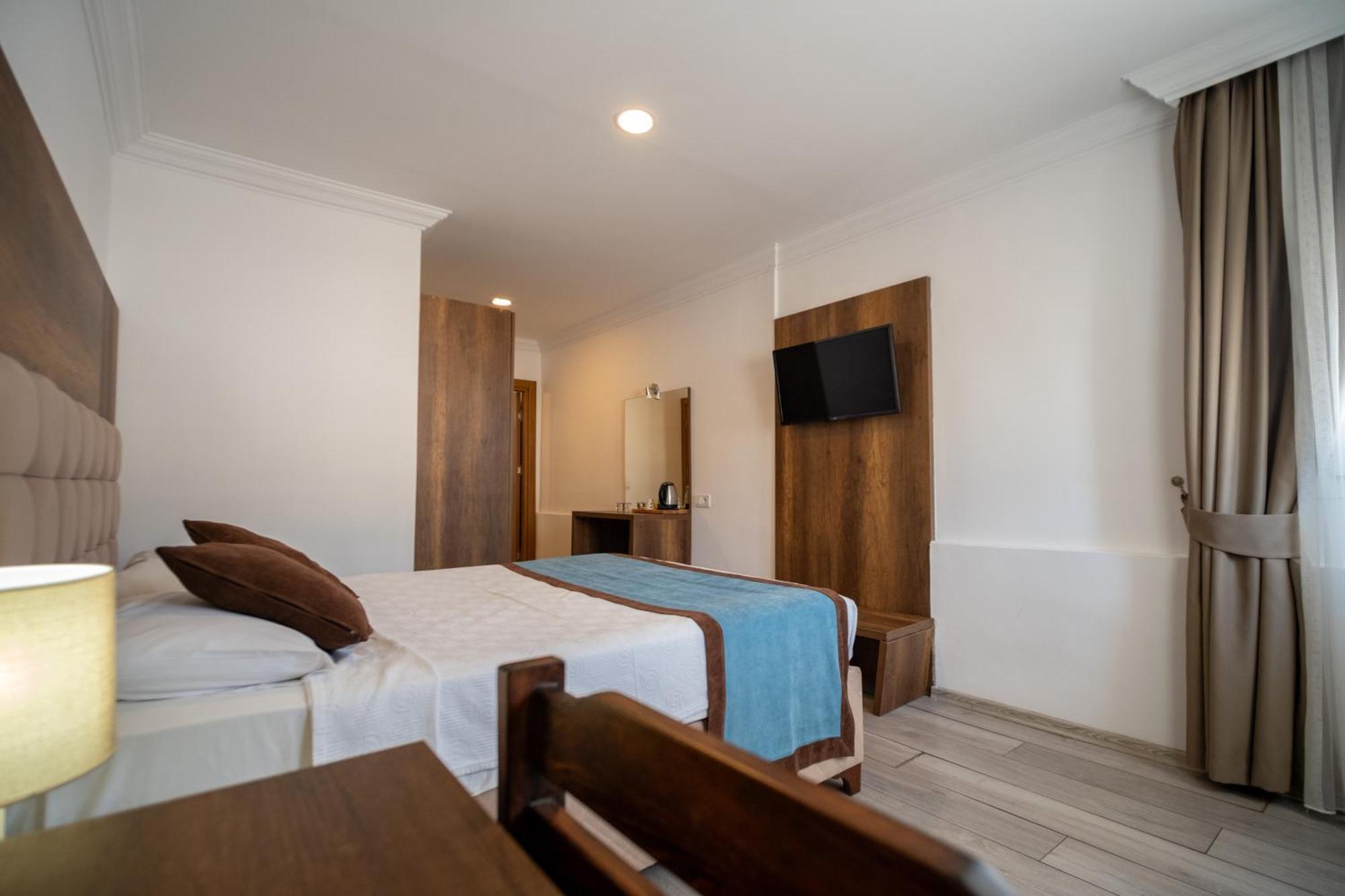 Dinc Bed & Breakfast 3*
