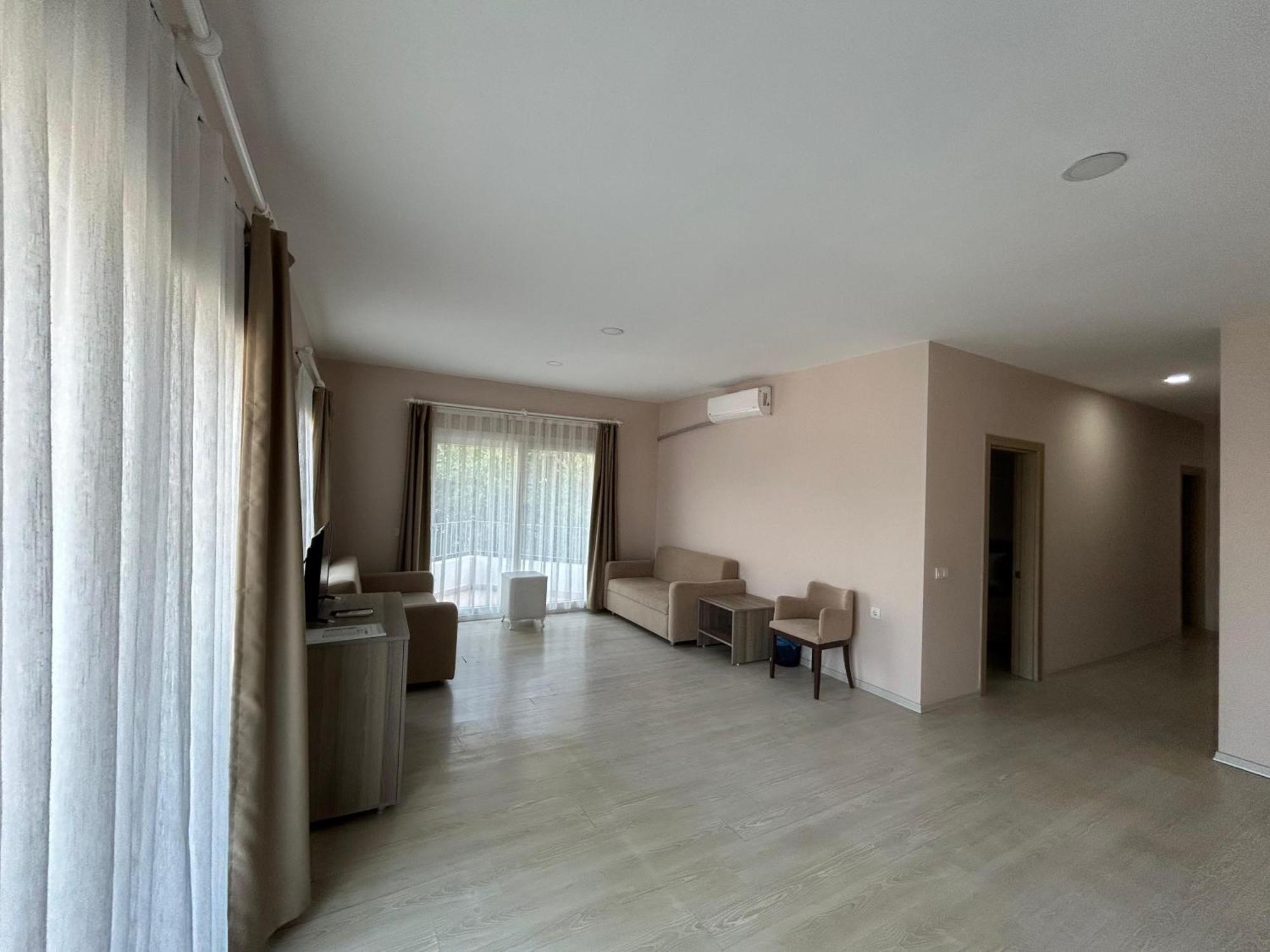 Hotel Amilla