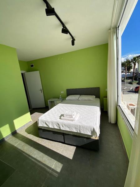 Hotel Xo Bjv *