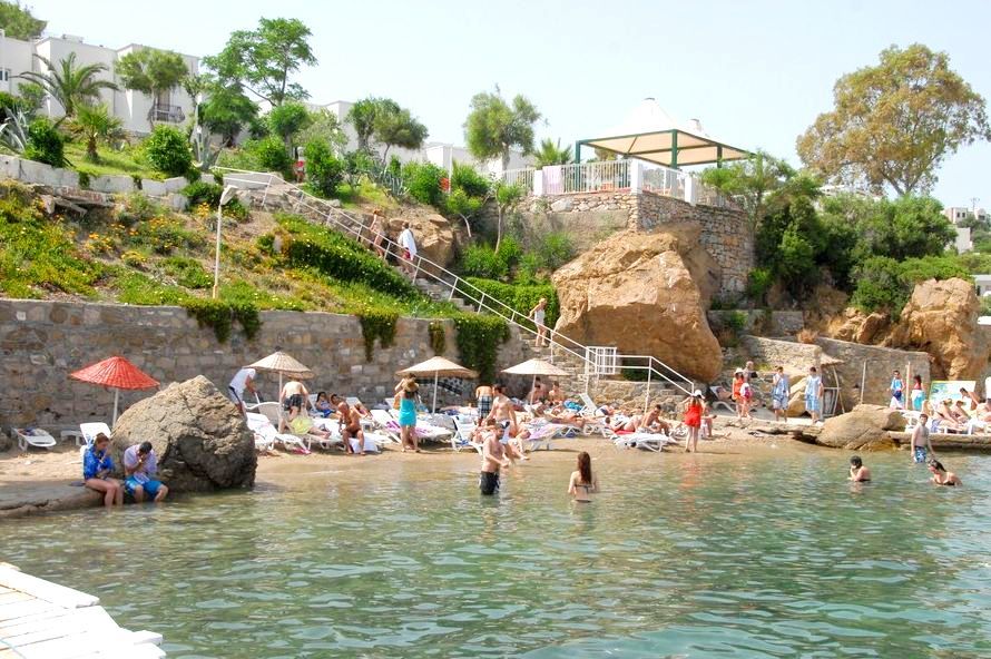 Peda Gumbet Holiday Beach Resort 3*