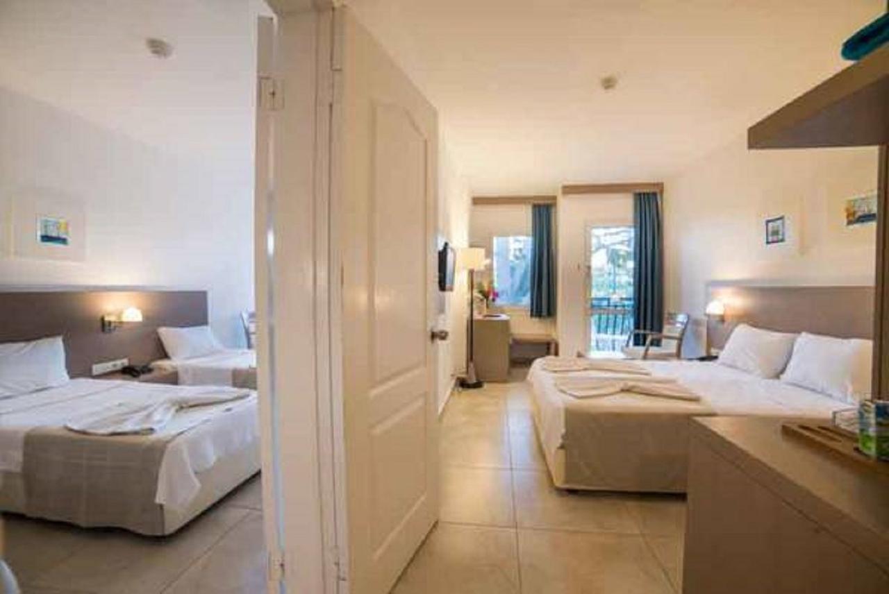 Otel Seaside Club 3*
