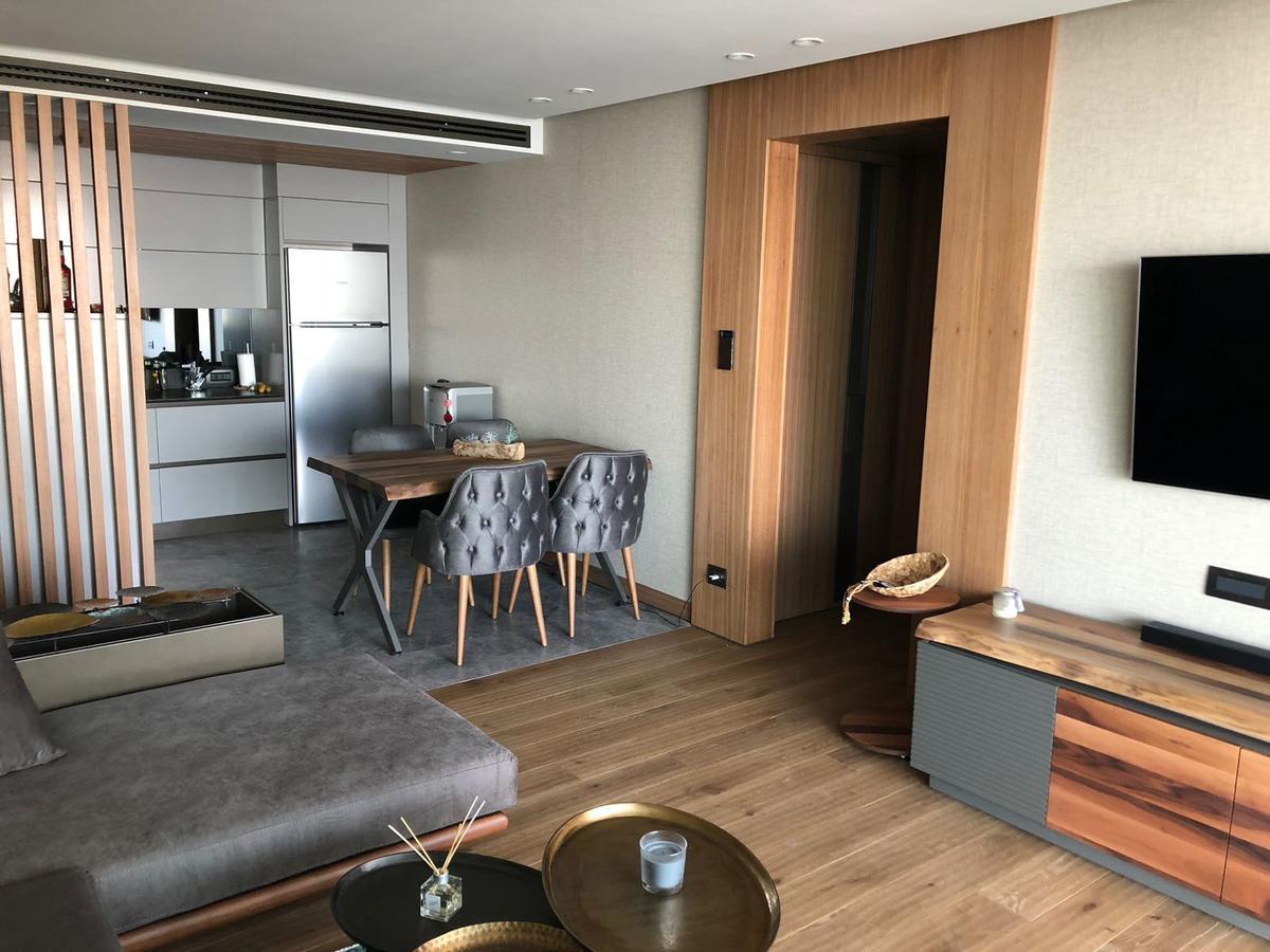 Apartment Frame *