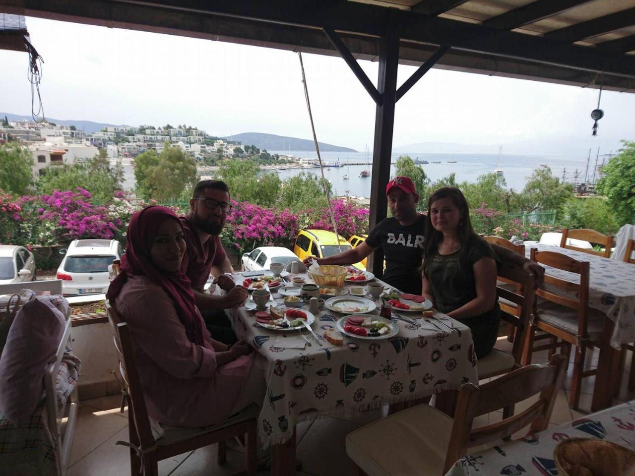 Doert Mevsim * Bodrum