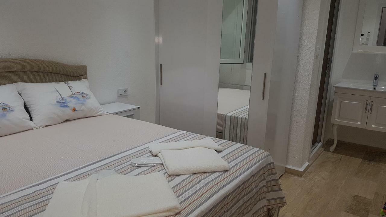 Aparthotel Sunrise Marina Apart *