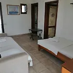 Gth Jarra Hotel
