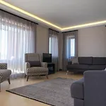Roas Residences