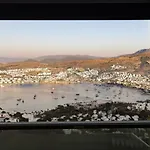 Stunning Sea View Duplex Apartment In Gundogan