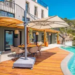 Villa Onya