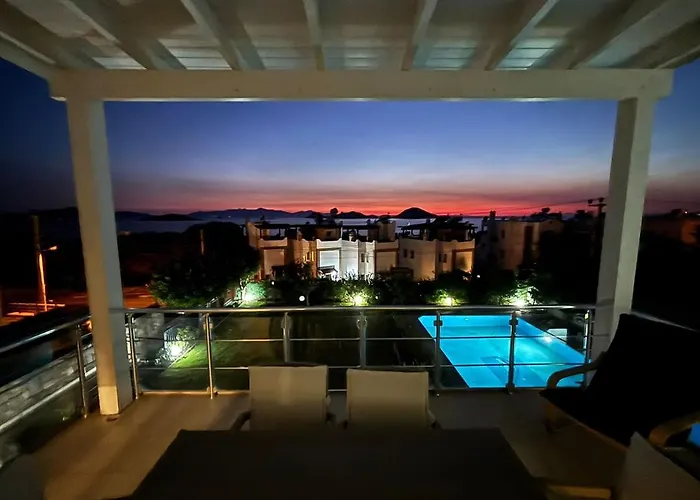 2-Storey Villa With Pool In Bodrum