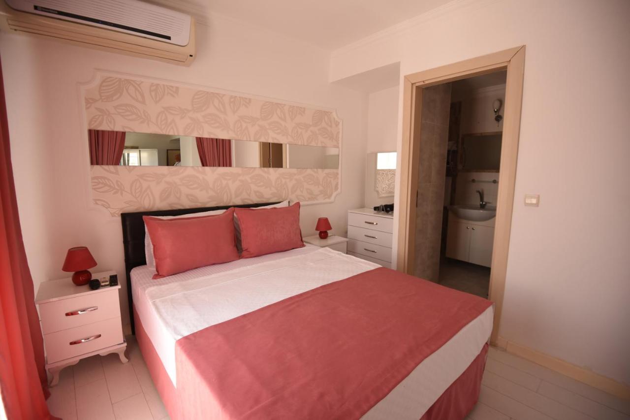 Otel Bumerang 2*